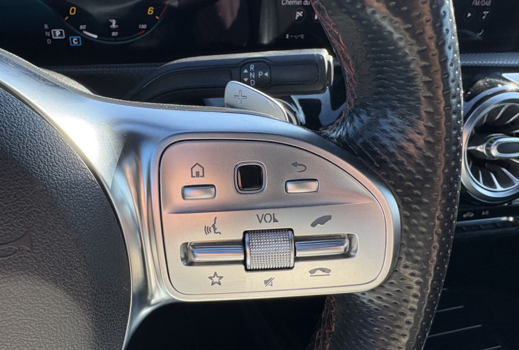 Mercedes Classe A 180d AMG Line * Toit Ouvrant * Carplay * Caméra * Angles Morts * Sièges Chauffants