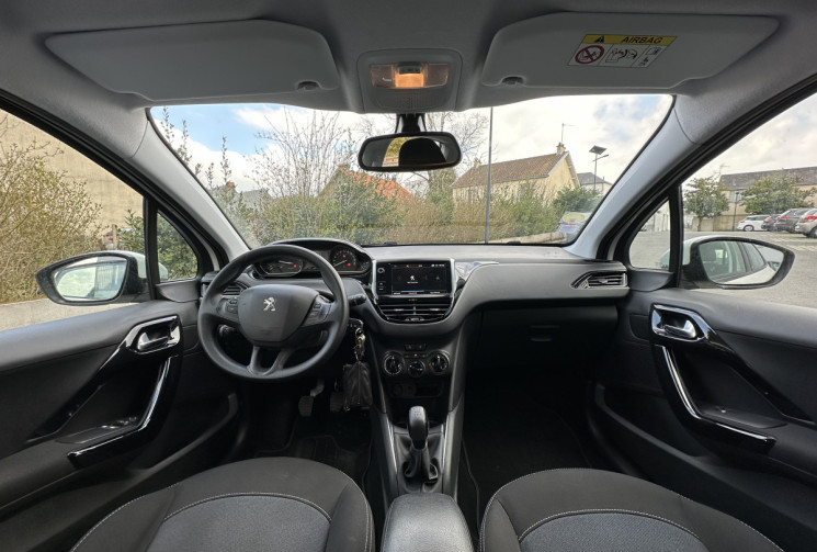 Peugeot 208 1.5 BlueHDi 100 Active Garantie premium jusqu'en 11/2026