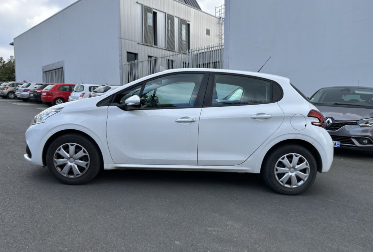 Peugeot 208 1.5 BlueHDi 100 Active Garantie premium jusqu'en 11/2026
