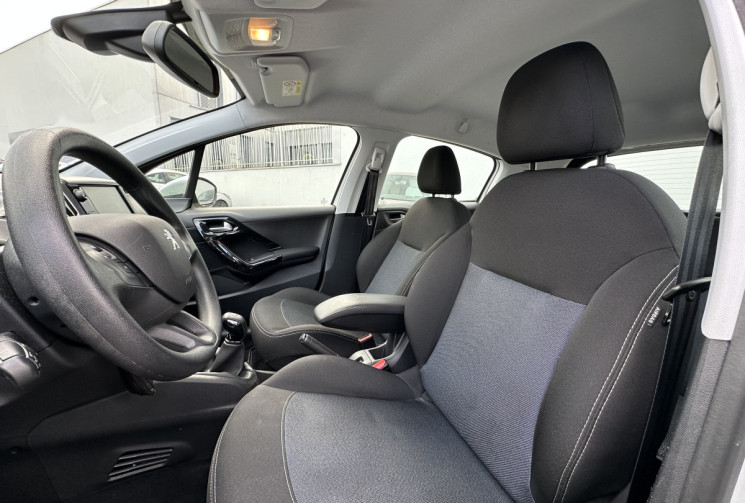 Peugeot 208 1.5 BlueHDi 100 Active Garantie premium jusqu'en 11/2026