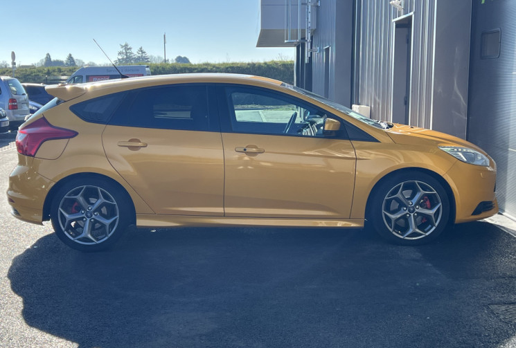 Ford Focus III ST 2.0 SCTi EcoBoost 250 cv