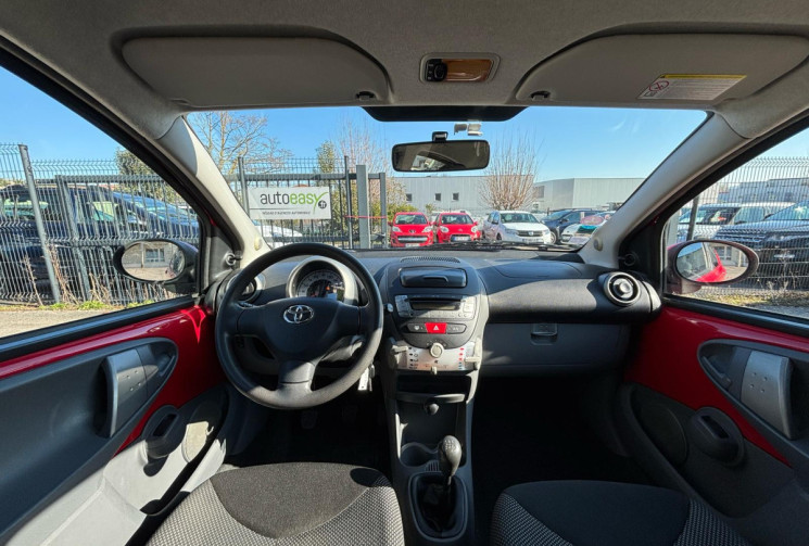 Toyota Aygo 1.0 Connect 68 ch / clim