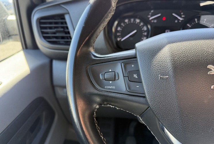 Peugeot EXPERT 1.5 Blue HDi 120 URBAN / CARPLAY