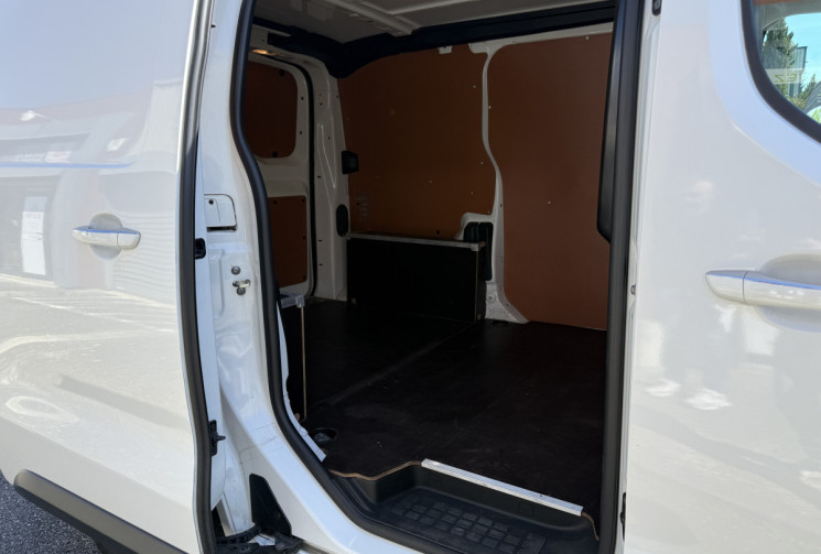Peugeot EXPERT 1.5 Blue HDi 120 URBAN / CARPLAY