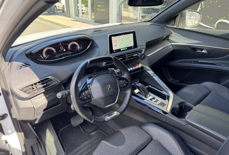 Peugeot 5008 GT line BlueHDi 130 ch EAT8  / 7 places / Cam 360° / Sièges élec Chauffant / Focal