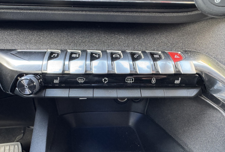 Peugeot 5008 GT line BlueHDi 130 ch EAT8  / 7 places / Cam 360° / Sièges élec Chauffant / Focal