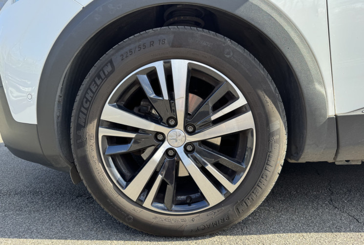 Peugeot 5008 GT line BlueHDi 130 ch EAT8  / 7 places / Cam 360° / Sièges élec Chauffant / Focal