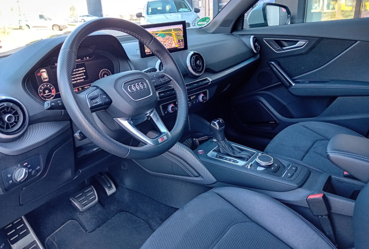 Audi SQ2 50 TFSI 300 ch S tronic 7 Quattro - Pas de Malus - État neuf -Toit ouvrant  - SONOS -