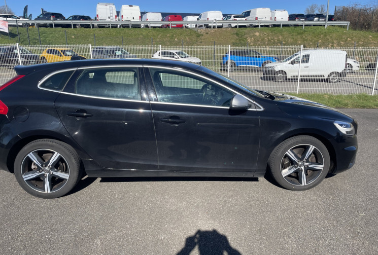 Volvo V40 II D3 2.0 TDi  16 V S&S 150 CV R-DESIGN 