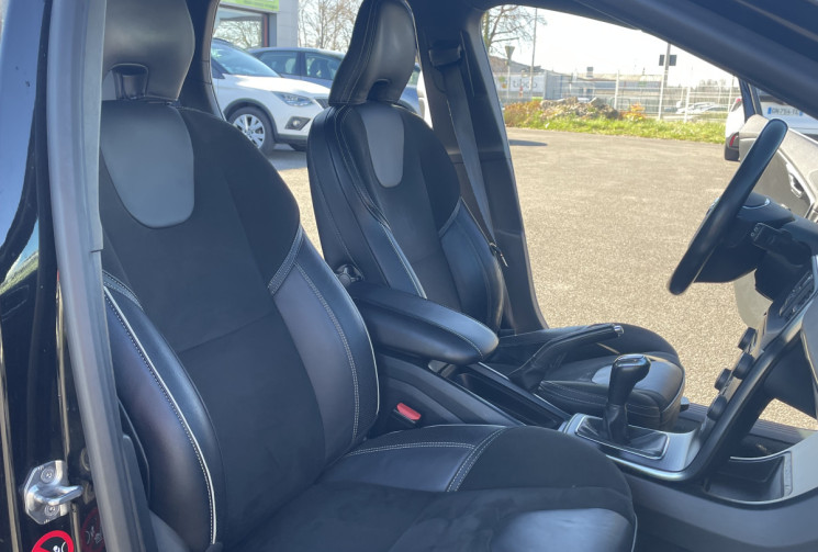 Volvo V40 II D3 2.0 TDi  16 V S&S 150 CV R-DESIGN 