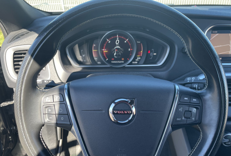 Volvo V40 II D3 2.0 TDi  16 V S&S 150 CV R-DESIGN 