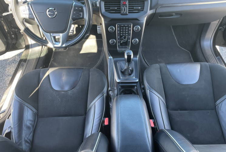 Volvo V40 II D3 2.0 TDi  16 V S&S 150 CV R-DESIGN 