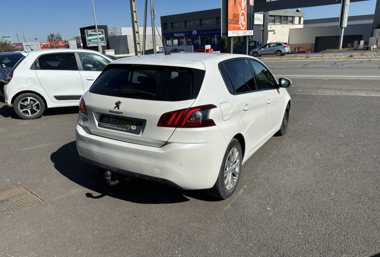 Peugeot 308 1.2 THP Puretech EAT8 130 STYLE / COURROIE FAITE