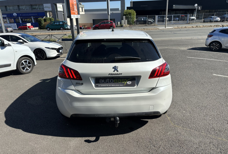 Peugeot 308 1.2 THP Puretech EAT8 130 STYLE / COURROIE FAITE