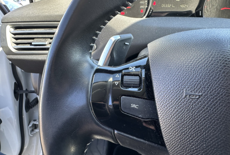 Peugeot 308 1.2 THP Puretech EAT8 130 STYLE / COURROIE FAITE