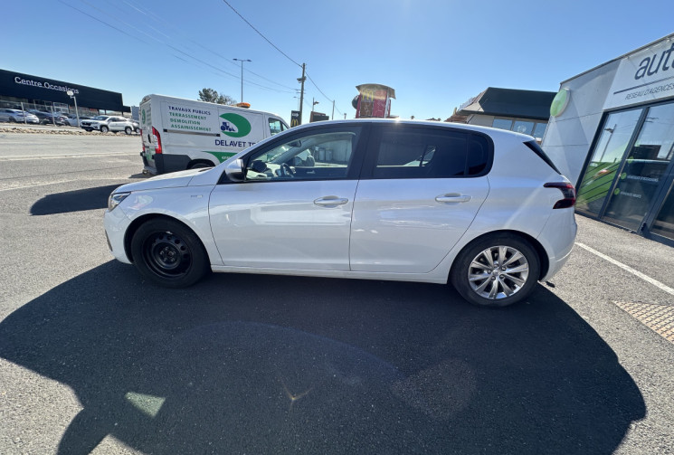 Peugeot 308 1.2 THP Puretech EAT8 130 STYLE / COURROIE FAITE