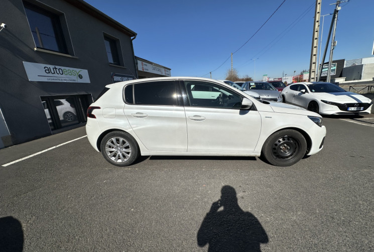 Peugeot 308 1.2 THP Puretech EAT8 130 STYLE / COURROIE FAITE