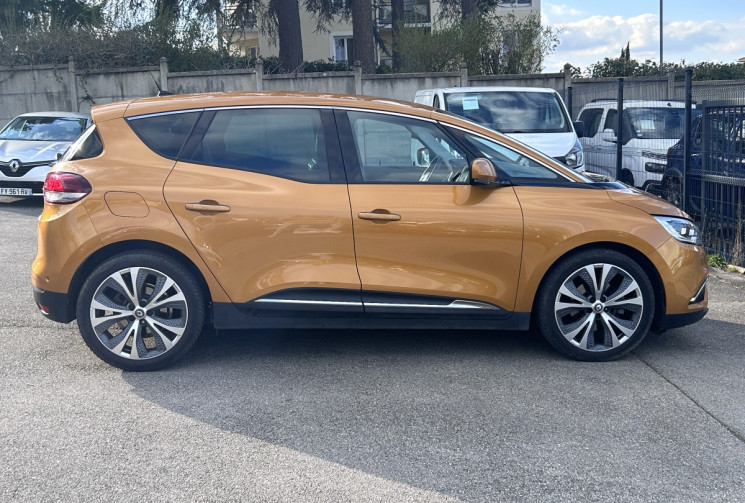 Renault Scénic 1.5 DCI / 110 CH / INTENS / PREMIERE MAIN 
