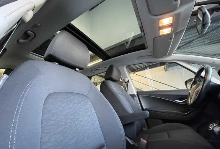 Hyundai ix20 1.6 125 ch Executive (caméra de recul + toit ouvrant)