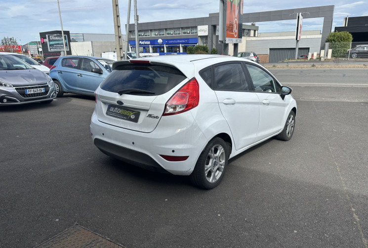 Ford FIESTA  1.25 i 16V 82 FUN RADAR AR