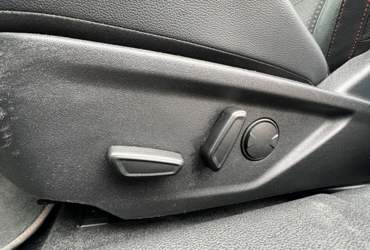 Ford Focus 1.0 Ecoboost 125 ST-Line / Bang & Olufsen / Sièges Chauffants / Full LED / ATH / Keyless 