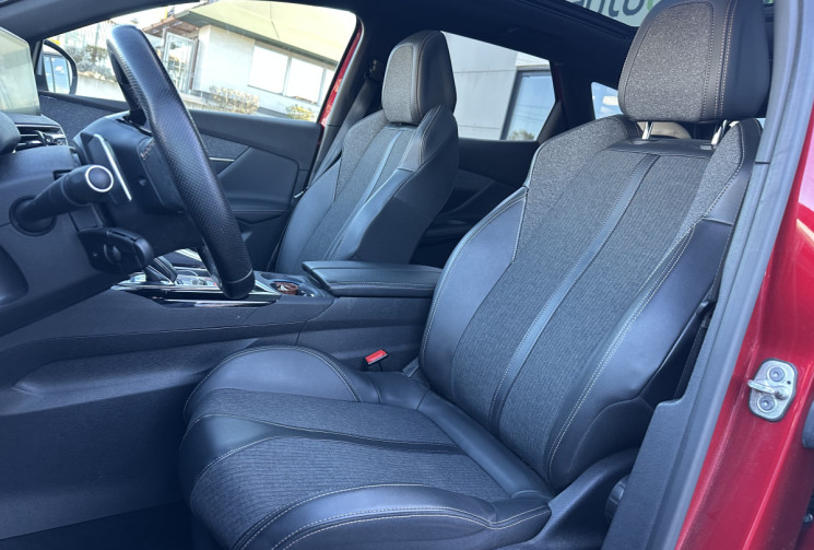 Peugeot 3008 2.0 BlueHDi EAT8 180 GT Line / GRIP CONTROL