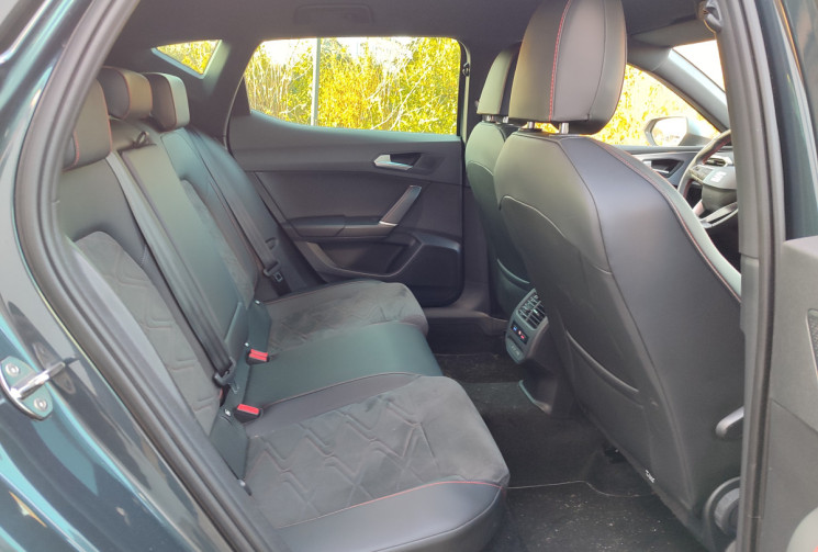 SEAT Leon IV 1.5 eTSI 150ch FR DSG7