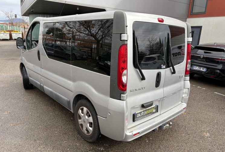 Renault TRAFIC Combi 8 places 2.0 DCI 115cv Boîte automatique 