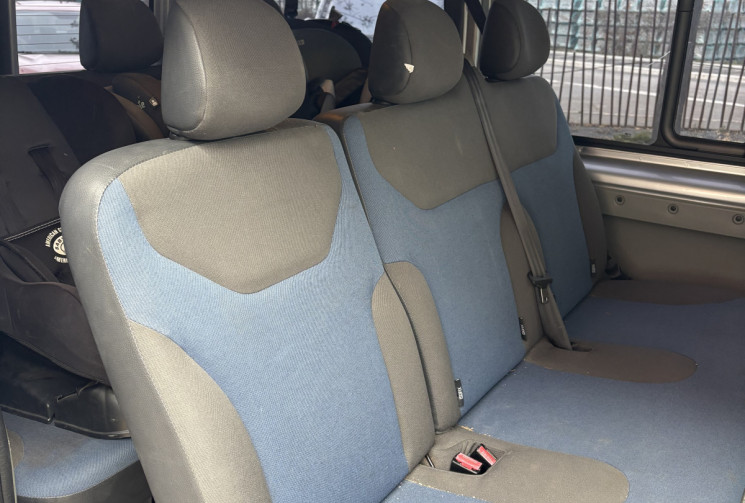 Renault TRAFIC Combi 8 places 2.0 DCI 115cv Boîte automatique 
