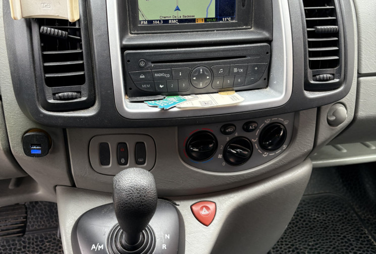 Renault TRAFIC Combi 8 places 2.0 DCI 115cv Boîte automatique 