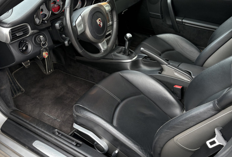 Porsche 911 Carrera 4 S 4S 997 3.8I 355cv BM6 / Française / Révisée / Faible KM