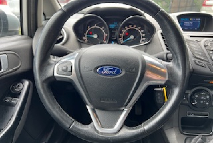 Ford Fiesta VI Phase 2 1.5 TDCi WHITE
