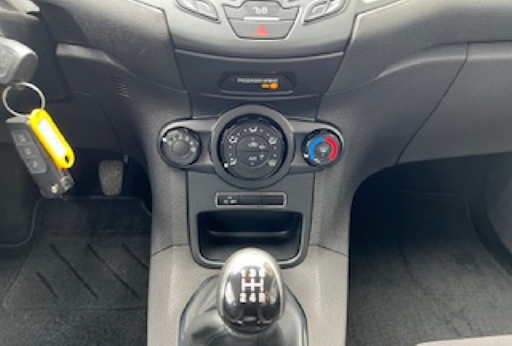 Ford Fiesta VI Phase 2 1.5 TDCi WHITE