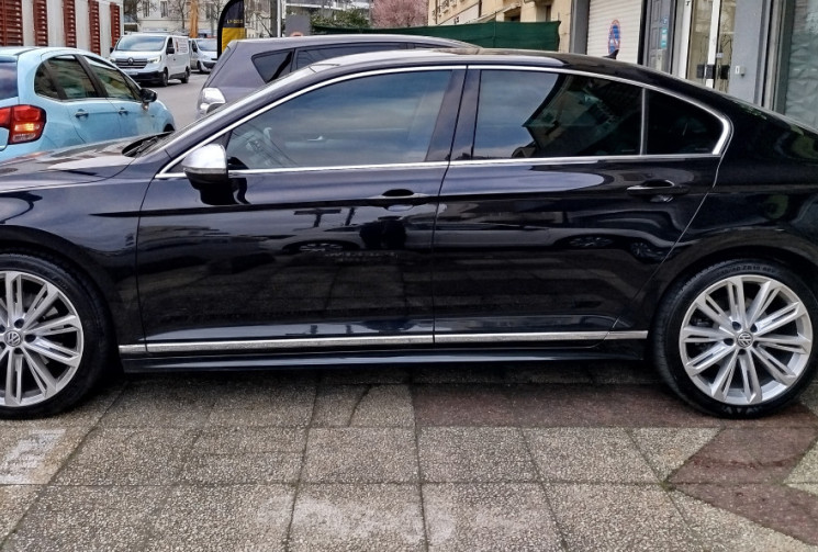 Volkswagen Passat B8 2.0 TDI DSG6 150 cv R line Carat 
