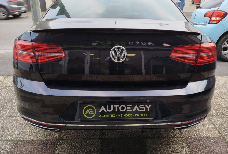 Volkswagen Passat B8 2.0 TDI DSG6 150 cv R line Carat 