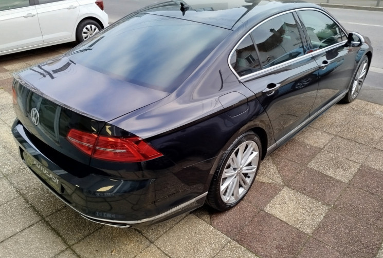 Volkswagen Passat B8 2.0 TDI DSG6 150 cv R line Carat 