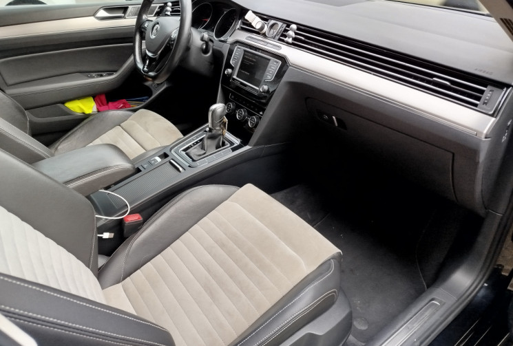 Volkswagen Passat B8 2.0 TDI DSG6 150 cv R line Carat 
