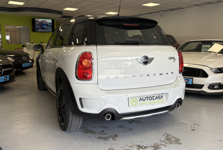 Mini Countryman 143 CV Cooper SD ALL4 RED HOT 