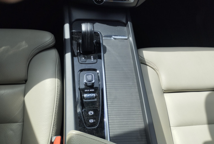Volvo XC60 T8 AWD 303 + 87 BUSINESS EXECUTIVE BVA