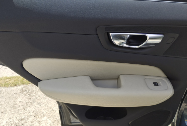 Volvo XC60 T8 AWD 303 + 87 BUSINESS EXECUTIVE BVA