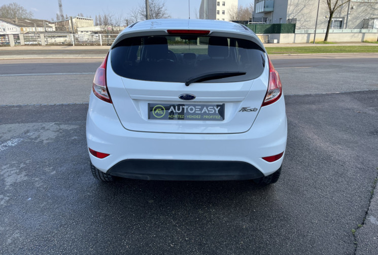 Ford Fiesta 1.25 i 16V 82CH