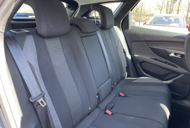 Peugeot 3008 1.2 VTI 130 ch Active Business/Phase2/Apple Carplay/Camera/AFIL/56000 km