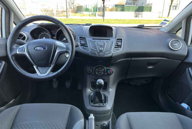 Ford Fiesta 1.25 i 16V 82CH