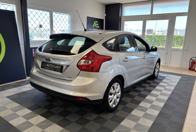 Ford Focus 1.0 SCTI ECOBOOST 125 TREND / SUIVI COMPLET FORD / KIT DISTRIBUTION NEUF/ 1ERE MAIN 