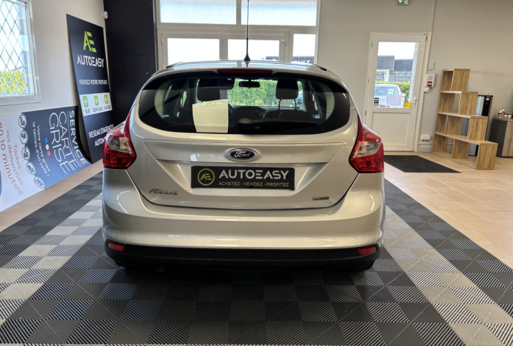 Ford Focus 1.0 SCTI ECOBOOST 125 TREND / SUIVI COMPLET FORD / KIT DISTRIBUTION NEUF/ 1ERE MAIN 