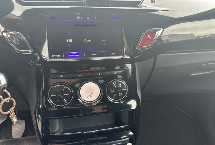 DS DS 3 1.6 Blue HDi 100 SO CHIC / KIT DISTRI FAIT 