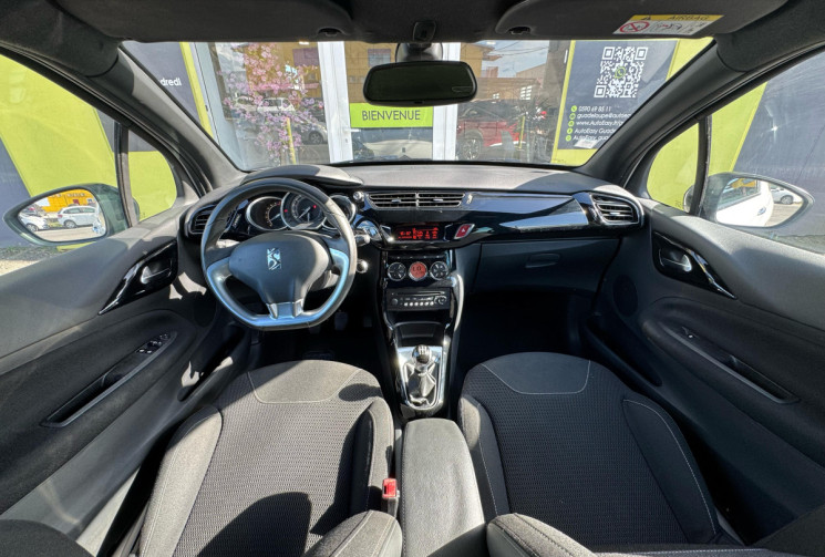 DS DS 3 Phase 2 1.2 VTi PureTech 12V 82 cv So Chic // Très peu kilométré // Courroie de distri neuve
