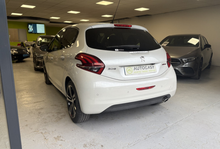 Peugeot 208 GT LINE 110ch BOITE AUTOMATIQUE !!!