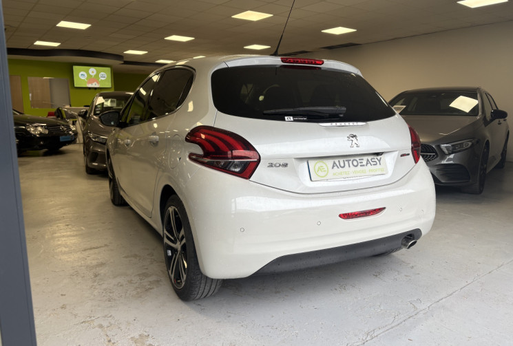 Peugeot 208 GT LINE 110ch BOITE AUTOMATIQUE !!!