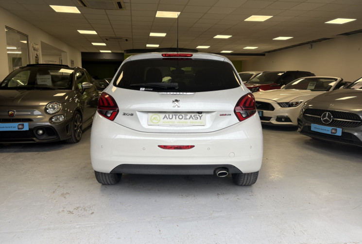 Peugeot 208 GT LINE 110ch BOITE AUTOMATIQUE !!!